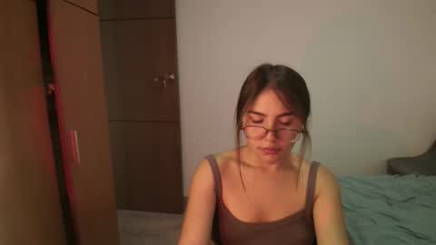 Snapshot of _abbyyyy_ chatting on 05/05/26, 03:53 abby 3 online show from 05/05/26, 03:53