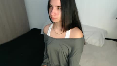 _abrill_20 online show from 10/27/25, 08:35