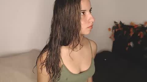 _abrill_20 online show from 05/10/26, 01:44