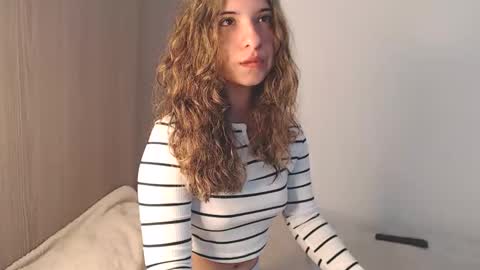 _abrill_20 online show from 05/19/26, 03:51