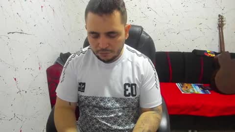     ----       online show from 01/20/25, 07:04