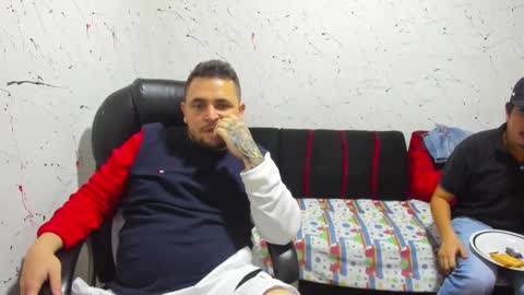     ----       online show from 02/10/25, 01:44