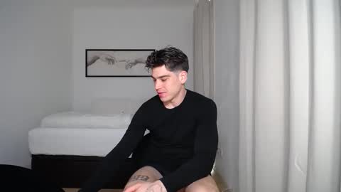 _aesthetic online show from 05/15/26, 02:13