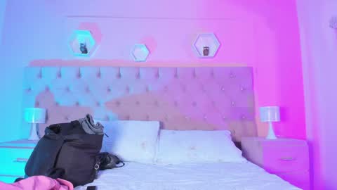 Snapshot of _agathaargent chatting on 01/02/25, 08:02 Agatha online show from 01/02/25, 08:02