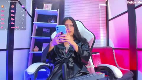 Snapshot of _agathaargent chatting on 02/25/25, 03:27 Agatha online show from 02/25/25, 03:27