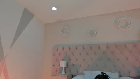 Snapshot of _agathaargent chatting on 12/22/25, 07:38 Agatha online show from 12/22/25, 07:38