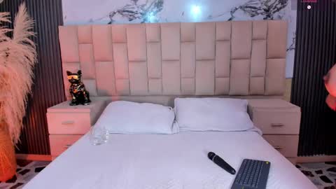 Snapshot of _agathaargent chatting on 03/08/26, 02:04 Agatha online show from 03/08/26, 02:04