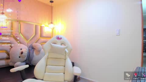  Alaia online show from 12/27/24, 01:22