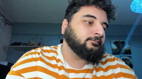 Snapshot of _alan_bear_ chatting on 02/05/25, 03:20 Alan online show from 02/05/25, 03:20