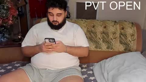 Snapshot of _alan_bear_ chatting on 02/23/25, 02:35 Alan online show from 02/23/25, 02:35