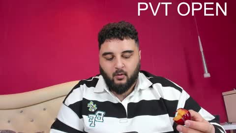 Snapshot of _alan_bear_ chatting on 03/11/25, 02:10 Alan online show from 03/11/25, 02:10