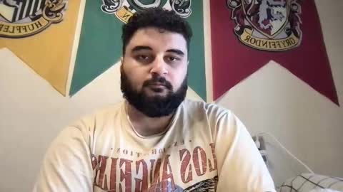 Snapshot of _alan_bear_ chatting on 09/18/25, 02:08 Alan online show from 09/18/25, 02:08