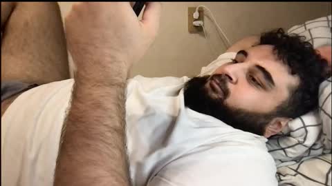 Snapshot of _alan_bear_ chatting on 10/10/25, 08:57 Alan online show from 10/10/25, 08:57