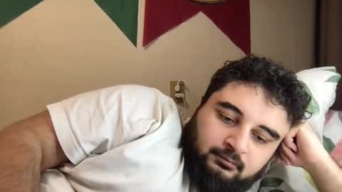 Snapshot of _alan_bear_ chatting on 10/22/25, 11:10 Alan online show from 10/22/25, 11:10