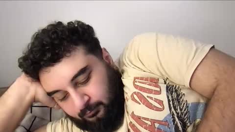 Snapshot of _alan_bear_ chatting on 11/19/25, 08:25 Alan online show from 11/19/25, 08:25