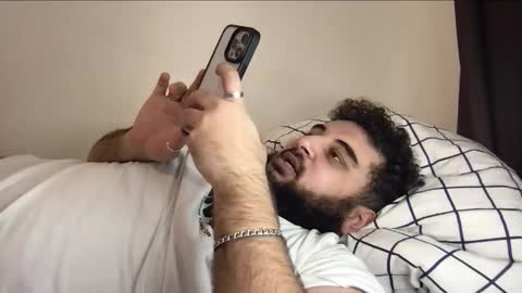 Snapshot of _alan_bear_ chatting on 11/26/25, 02:29 Alan online show from 11/26/25, 02:29