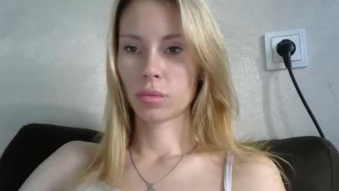 Snapshot of _alex1819 chatting on 10/09/25, 07:17 _alex1819 online show from 10/09/25, 07:17