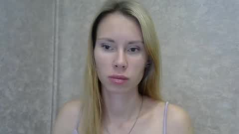 _alex1819 online show from 10/31/25, 07:42