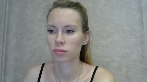 _alex1819 online show from 12/16/25, 06:51