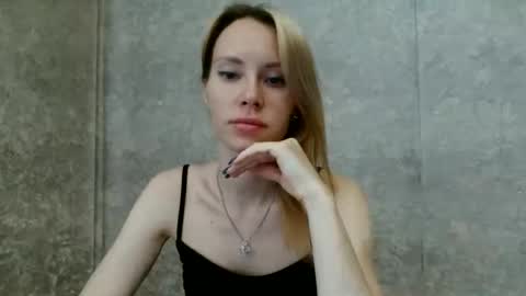 _alex1819 online show from 06/10/26, 08:24