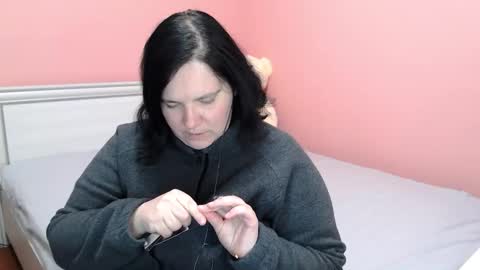 Snapshot of _alexandra_ray_ chatting on 10/15/25, 07:41 _alexandra_ray_ online show from 10/15/25, 07:41