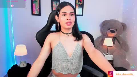 Snapshot of _ali_danniella_ chatting on 03/16/26, 10:19 danniella Indepeding Model online show from 03/16/26, 10:19