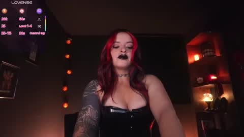 Snapshot of _alice_d chatting on 10/22/25, 07:13 Miss Alice My internet sucks these days see you soon online show from 10/22/25, 07:13