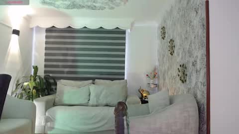 _alice_horny_ online show from 10/11/25, 02:15