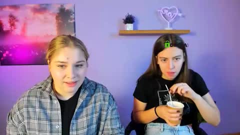 _alice_smith__ online show from 10/21/25, 08:37