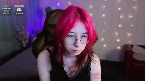 Snapshot of _alicenyx chatting on 07/30/26, 08:30 Alice online show from 07/30/26, 08:30