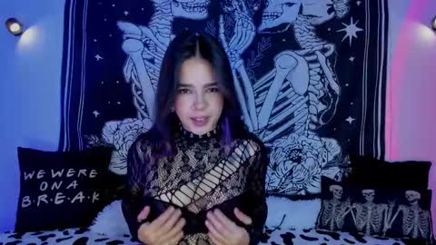 Snapshot of _alicesasha_ chatting on 02/08/26, 07:23 _alicesasha_ online show from 02/08/26, 07:23