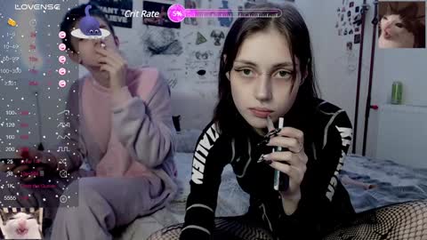 Snapshot of _alisa_in_wonderland chatting on 02/02/25, 03:17 Charlotte and Alex online show from 02/02/25, 03:17