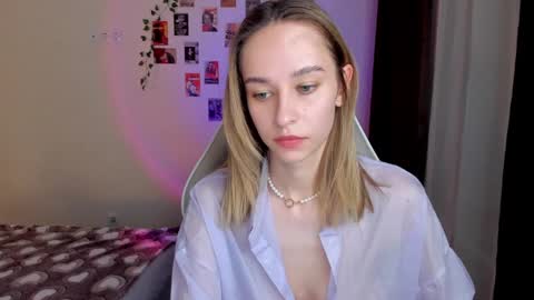 Snapshot of _alissaa_ chatting on 02/24/25, 04:15 Alice online show from 02/24/25, 04:15