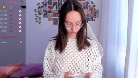 Snapshot of _alissaa_ chatting on 10/06/25, 01:19 Alice online show from 10/06/25, 01:19