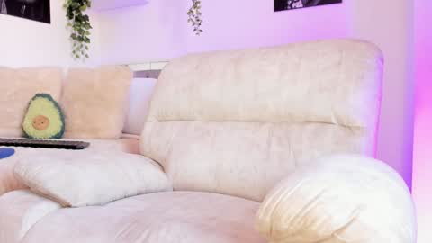 Karo online show from 01/17/25, 04:04