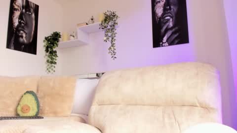 Karo online show from 01/24/25, 04:06