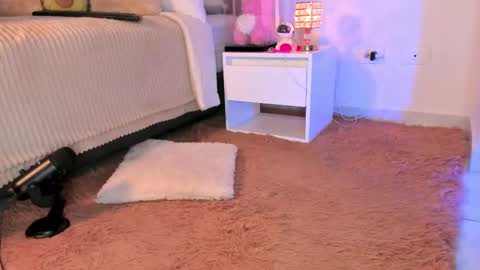 Karo online show from 09/19/25, 09:04