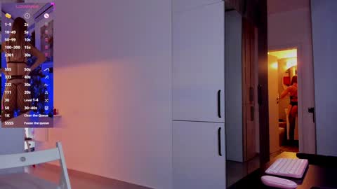 Snapshot of _alleyesonme chatting on 12/12/24, 11:40 Mia online show from 12/12/24, 11:40