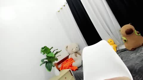 Snapshot of _althea69_ chatting on 11/23/25, 02:50 Thea online show from 11/23/25, 02:50