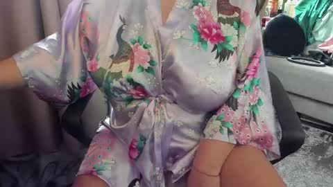 lisa online show from 11/23/25, 10:04