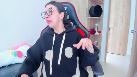 AMANDA online show from 02/05/26, 04:11