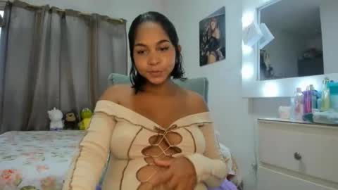 Snapshot of _analia chatting on 05/02/26, 10:59 Analia online show from 05/02/26, 10:59