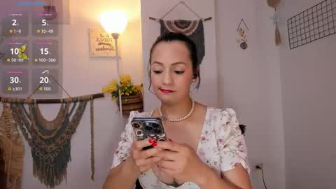 Snapshot of _anaruiz chatting on 01/06/26, 09:29 Ana Ruiz online show from 01/06/26, 09:29