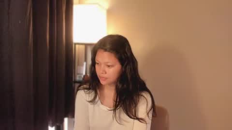 annie . online show from 06/24/26, 02:54