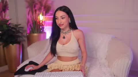 Anna online show from 06/29/26, 07:25