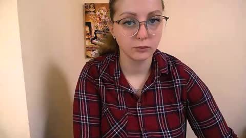Anna online show from 09/19/25, 06:26