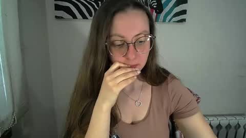 Snapshot of _annabelle_lee chatting on 05/29/26, 06:33 Anna online show from 05/29/26, 06:33