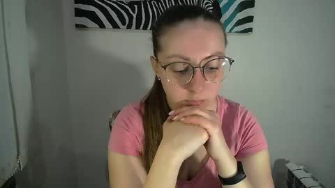 Snapshot of _annabelle_lee chatting on 06/03/26, 06:27 Anna online show from 06/03/26, 06:27