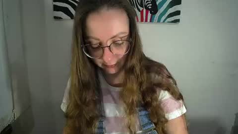 Snapshot of _annabelle_lee chatting on 06/18/26, 06:46 Anna online show from 06/18/26, 06:46