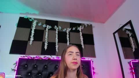 Annie Andrick online show from 05/20/26, 10:10